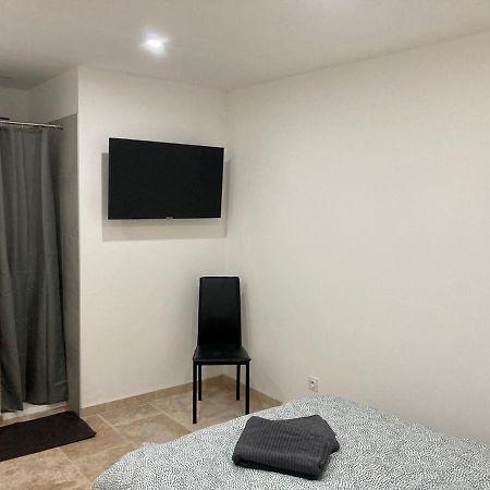 Mas Feuillade Logement Partage Nîmes Buitenkant foto