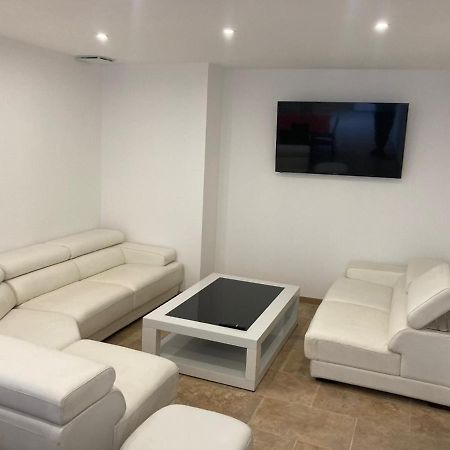 Mas Feuillade Logement Partage Nîmes Buitenkant foto